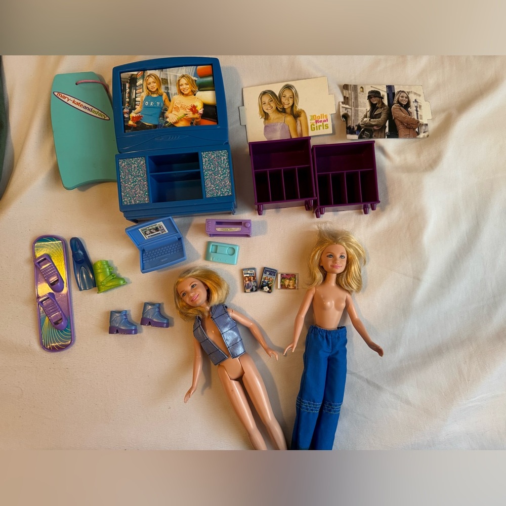 Mary Kate and Ashley doll set